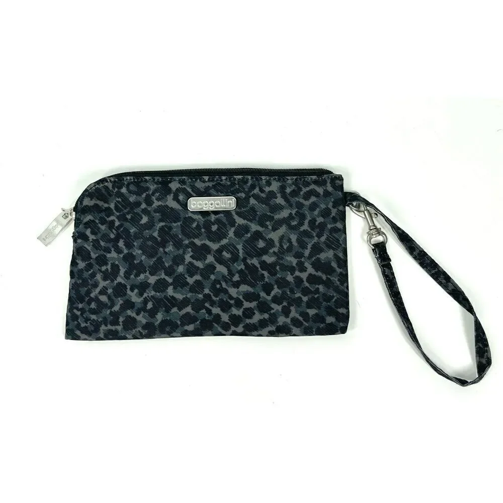 Baggallini Black Multi Leopard Print Nylon Card Wristlet RFID Unused New